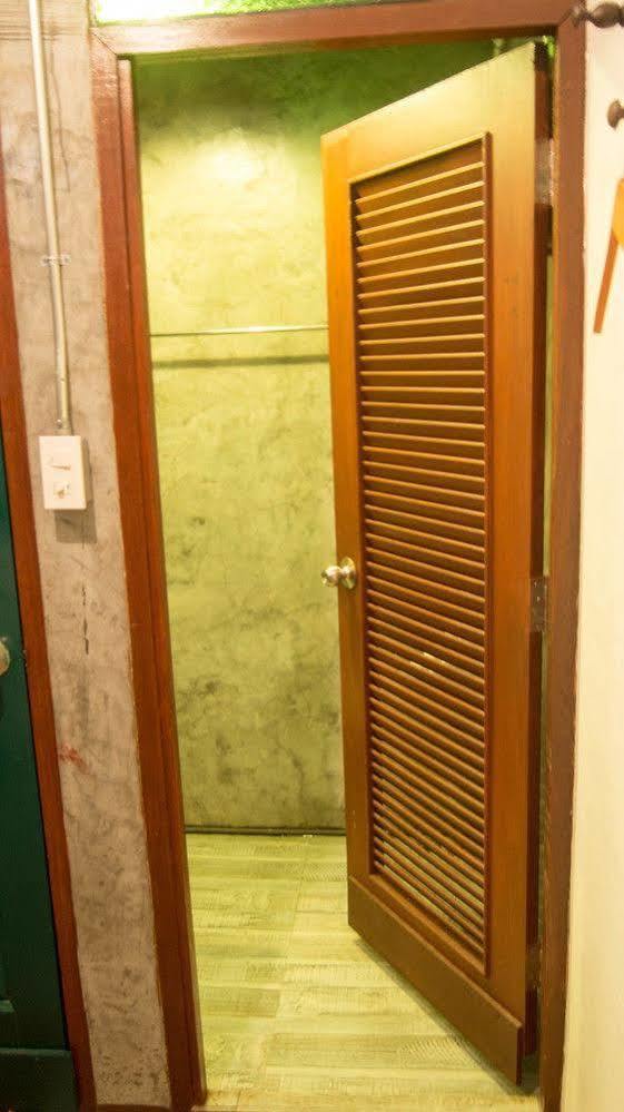 Lanna Hostel Чиангмай Экстерьер фото