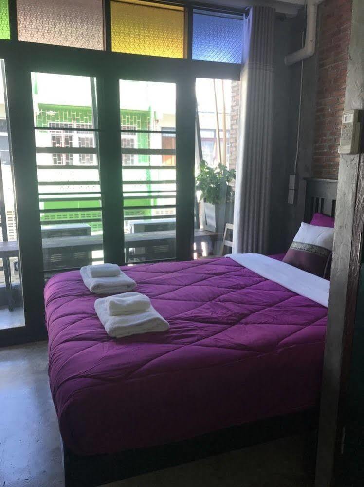 Lanna Hostel Чиангмай Экстерьер фото