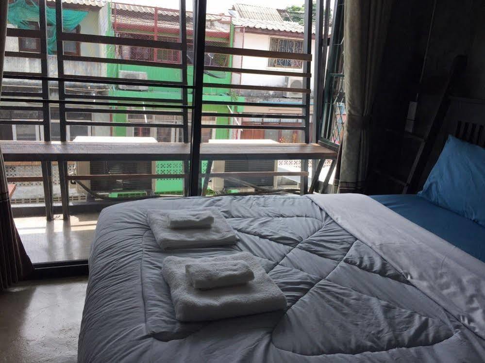 Lanna Hostel Чиангмай Экстерьер фото