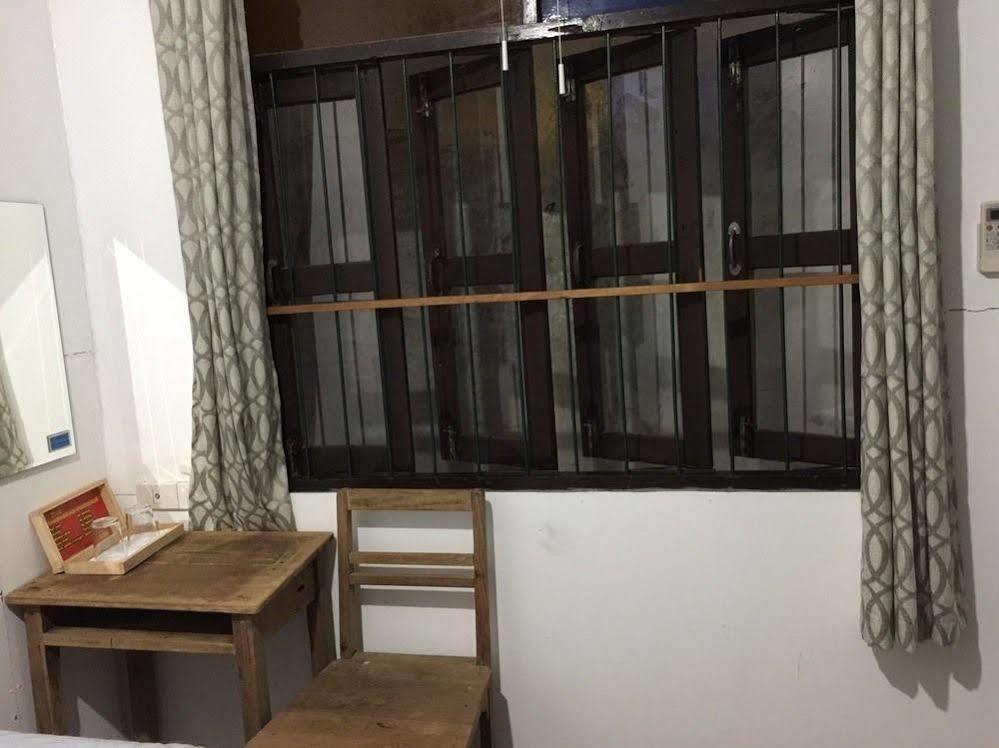 Lanna Hostel Чиангмай Экстерьер фото
